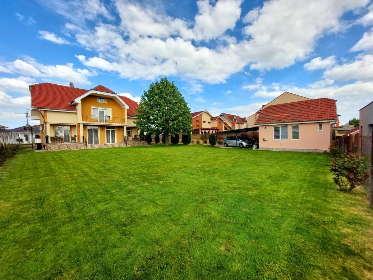 Villa Casuta Cu Tei à Oradea Extérieur photo